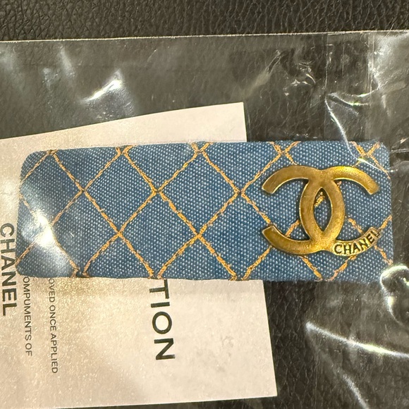 CHANEL Accessories - Authentic Chanel Denim Quilted Hair Clip GWP New